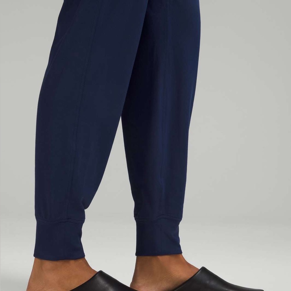Lululemon Ready to Rulu High-Rise Jogger color Night Sea size 2 - Picture 4 of 10
